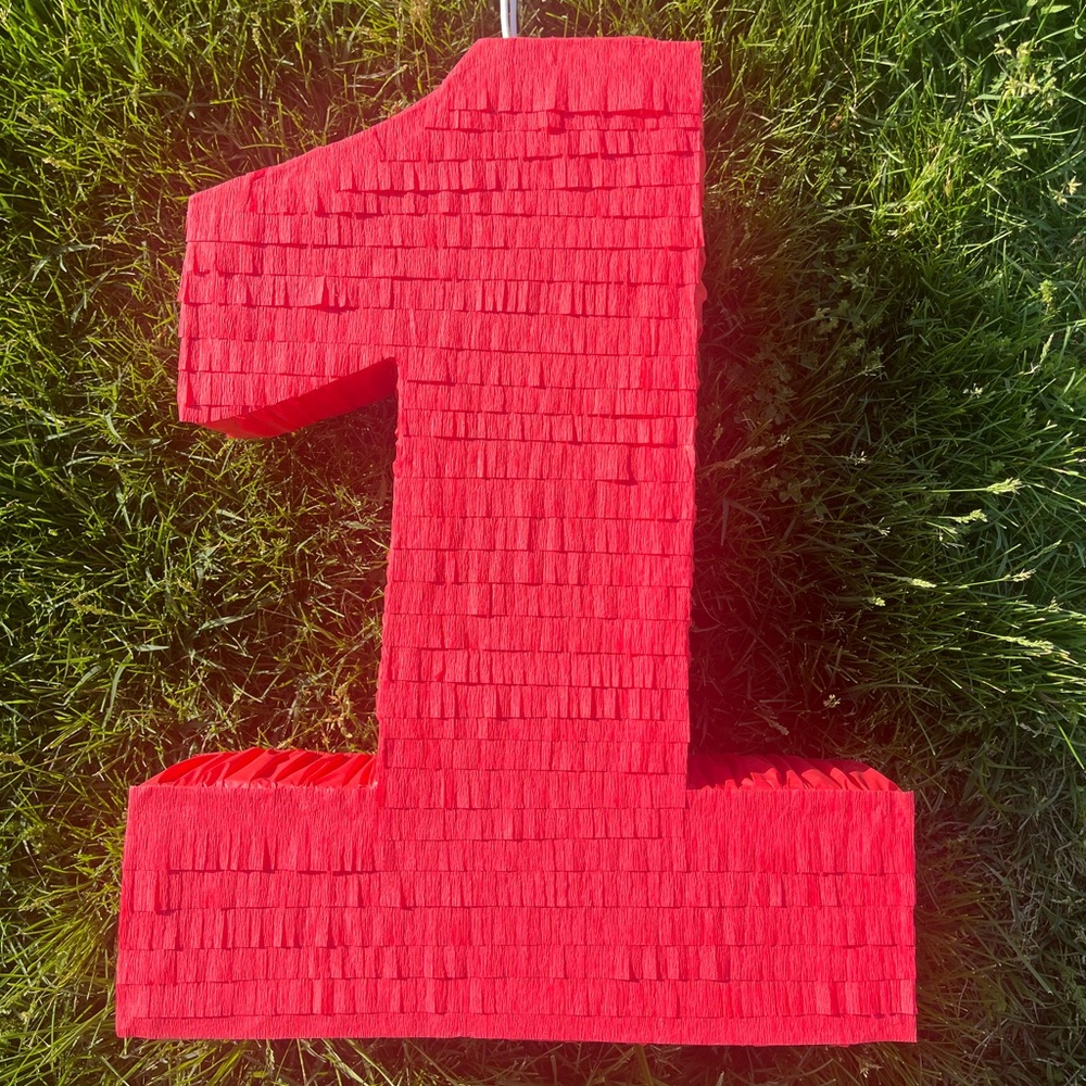 #1 Piñata Red